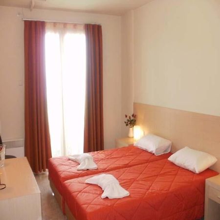 Amfitrion Hotel Agios Konstantinos  Zewnętrze zdjęcie